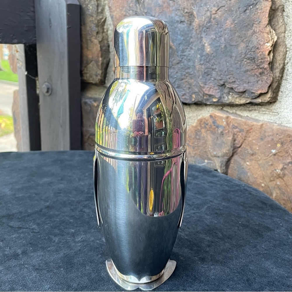 Retro Penguin Shaped Stainless Steel Cocktail Shaker - Picture 11 of 12